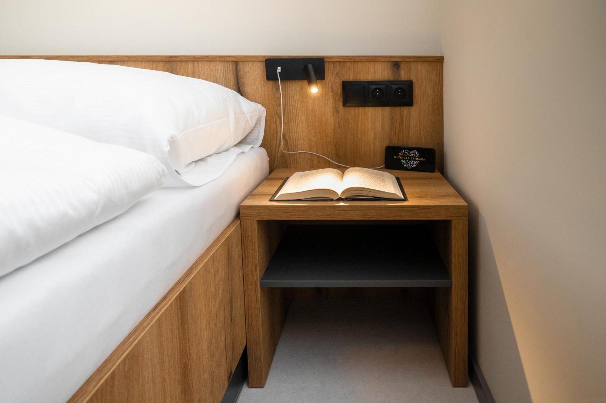 Mlynicka Zahrada Hotel Červená Voda Екстериор снимка